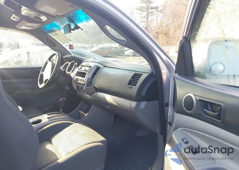 2005 Toyota Tacoma Base V6 from USA, damaged, VIN 5TEUU42N75Z127096